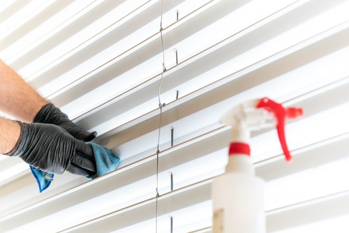 Benefits of Using Microfiber Cloths for Roller Blind Cleaning